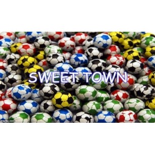 CHOCOLATE FOOTBALLS Children's Birthday Party Bag Filler Sweets 50 Boys Party FREE POSTAGE
